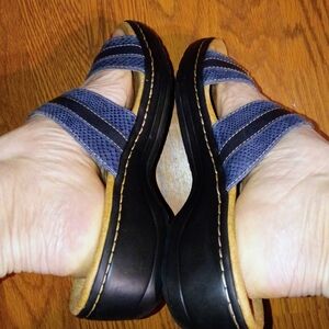 Clarks Navy Double-Strap Buckle Sandals #570